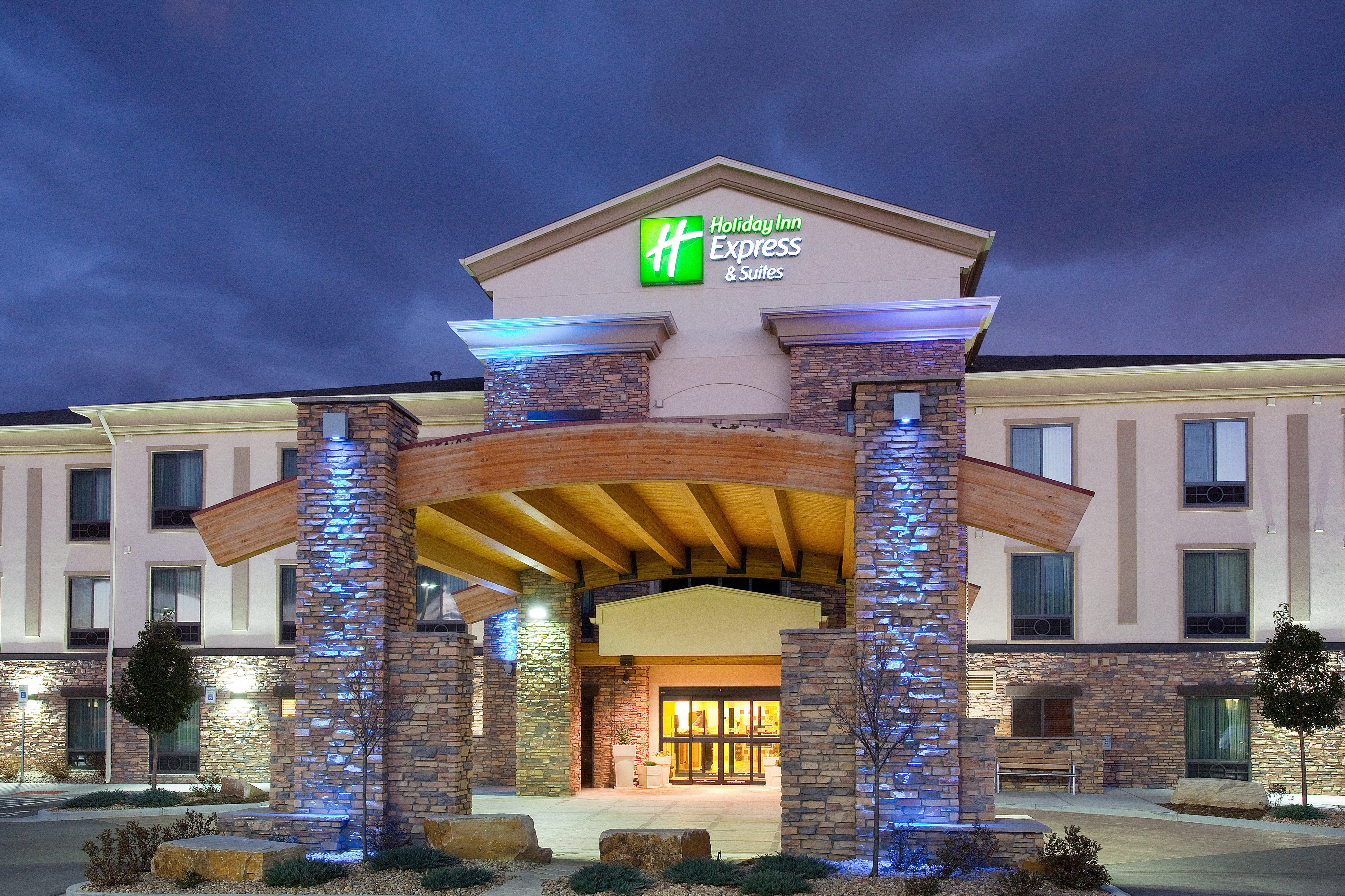 Holiday Inn Express Hotel & Suites Loveland, An Ihg Hotel Exterior photo